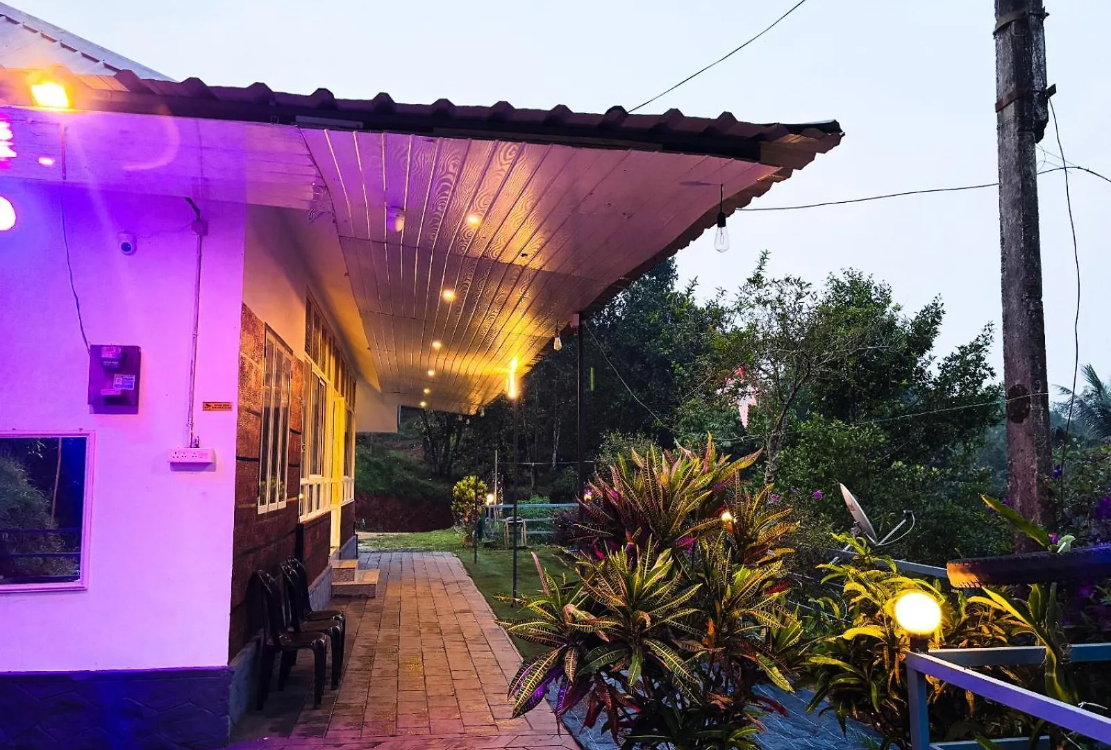 Eco Hills Private Pool Villa Munnar